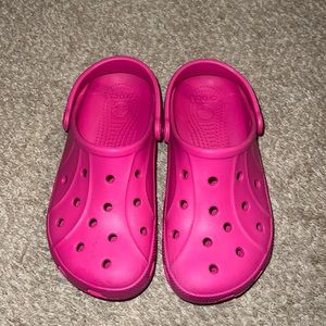 PINK CROCS